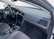 Volkswagen Golf 22