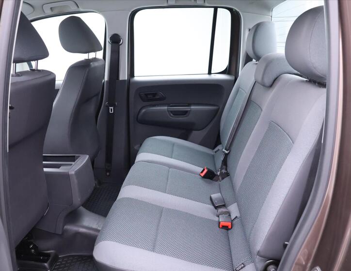 Volkswagen Amarok 13