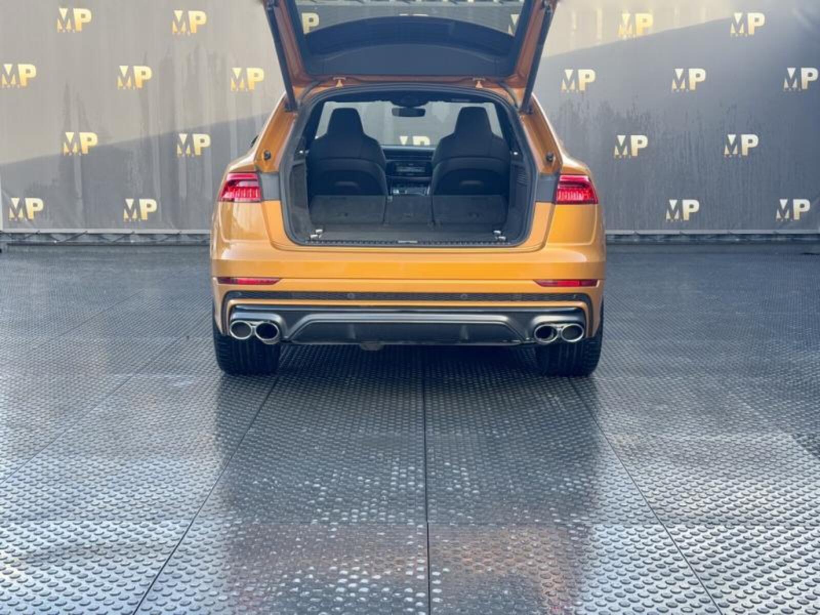 Audi SQ8 13