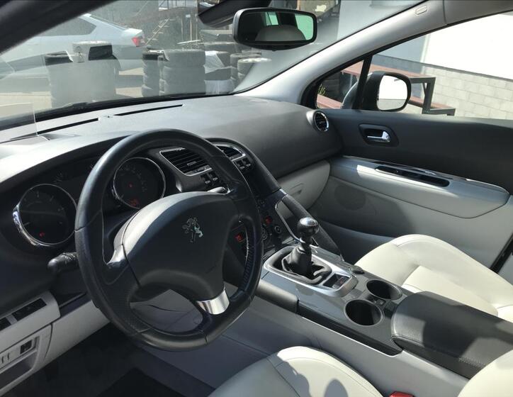 Peugeot 3008 10