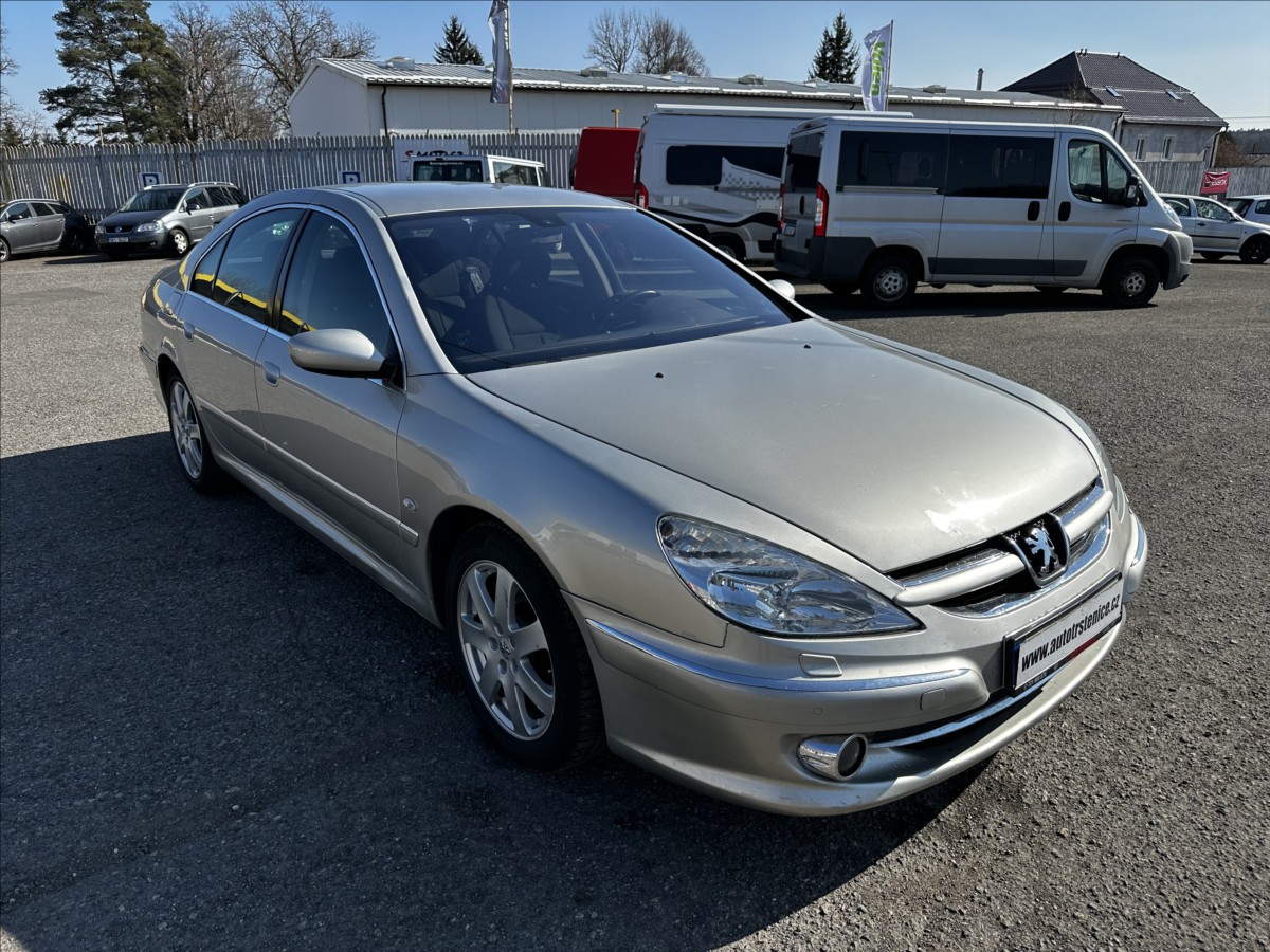 Peugeot 607