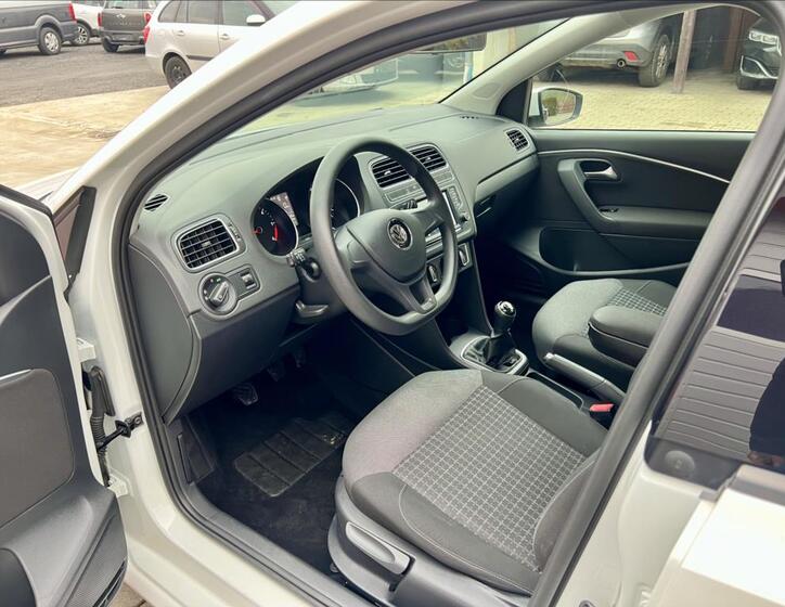 Volkswagen Polo 11