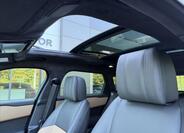 Land Rover Range Rover Velar 14