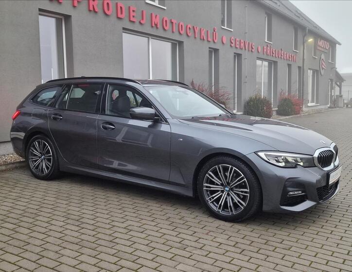 BMW Řada 3 2