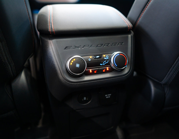 Ford Explorer 40