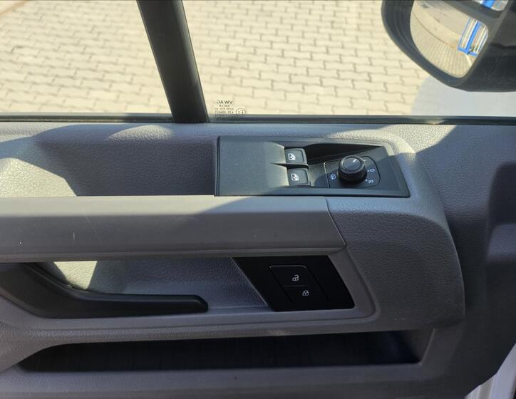 Volkswagen Crafter 10