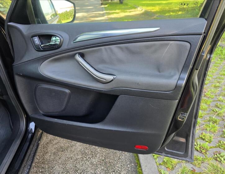 Ford S-MAX 29