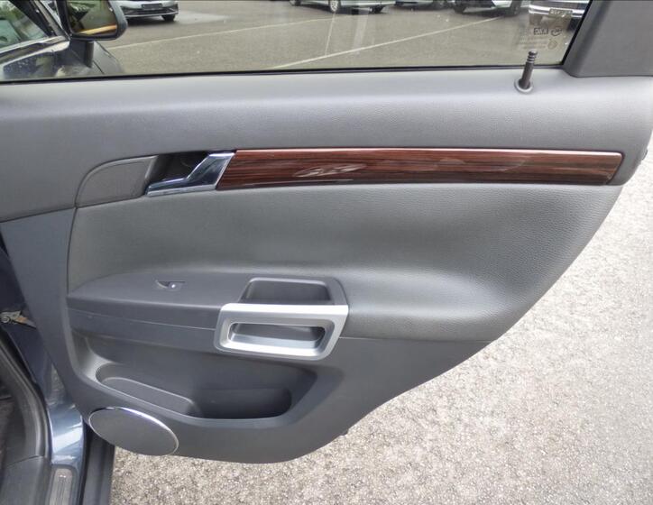 Opel Antara 41