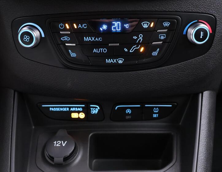 Ford Tourneo Courier 19