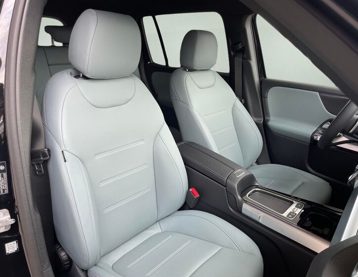 Mercedes-Benz GLB 16