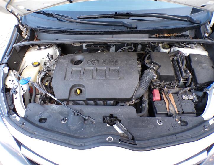 Toyota Verso 28