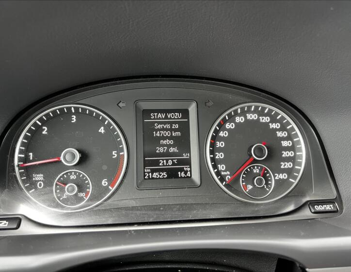 Volkswagen Touran 33