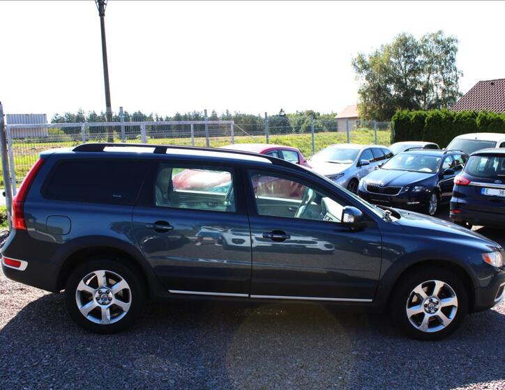Volvo XC70 4