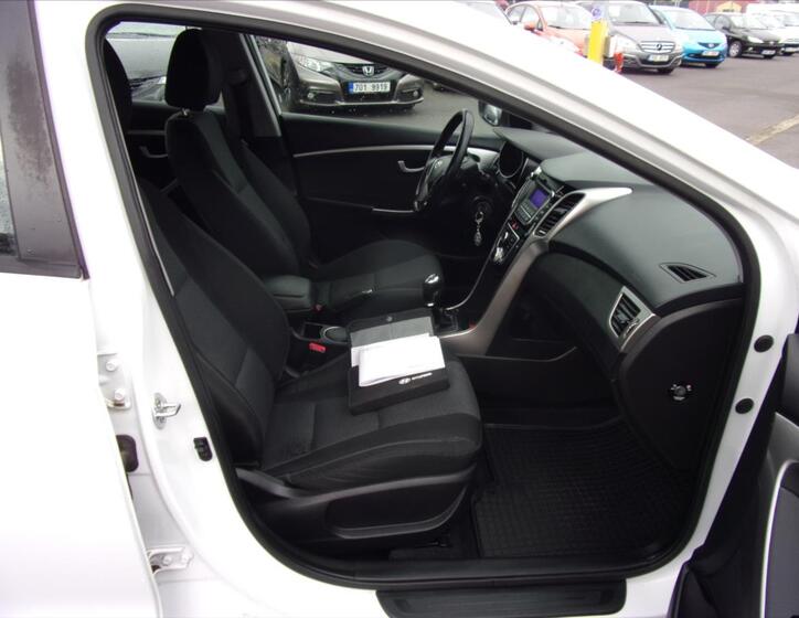 Hyundai i30 9