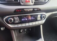 Hyundai i30 21