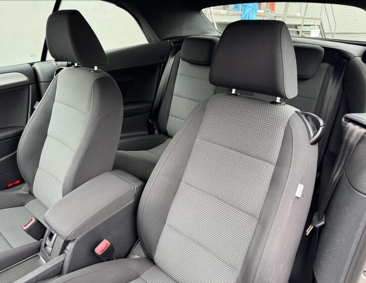 Volkswagen Golf 30