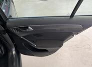 Volkswagen Golf 29