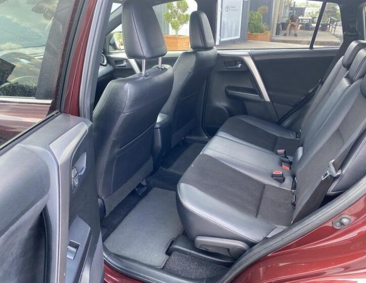 Toyota RAV4 12