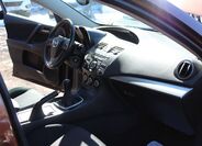 Mazda 3 10