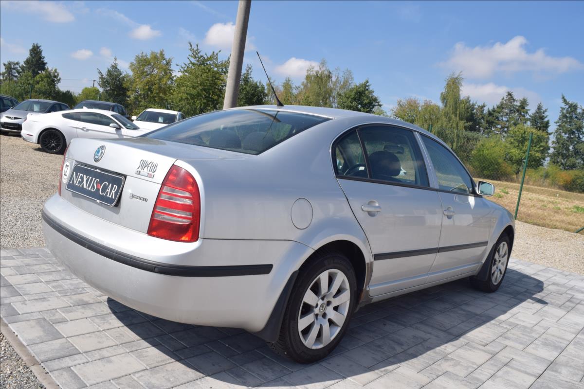 Škoda Superb