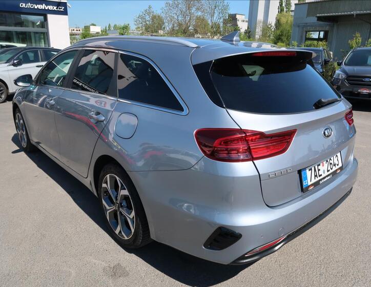 KIA Ceed 4