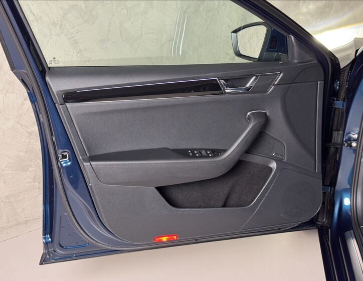 Škoda Superb 23