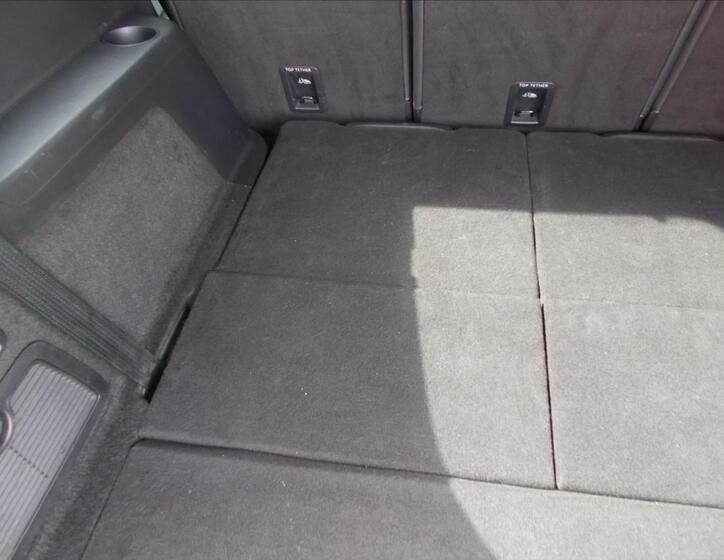 Ford Galaxy 17