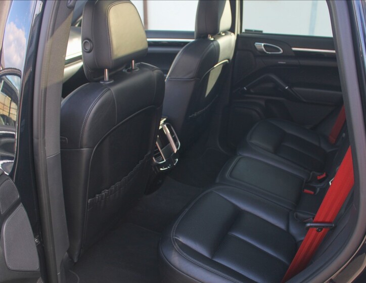 Porsche Cayenne 15