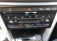 Volkswagen T-Roc 19