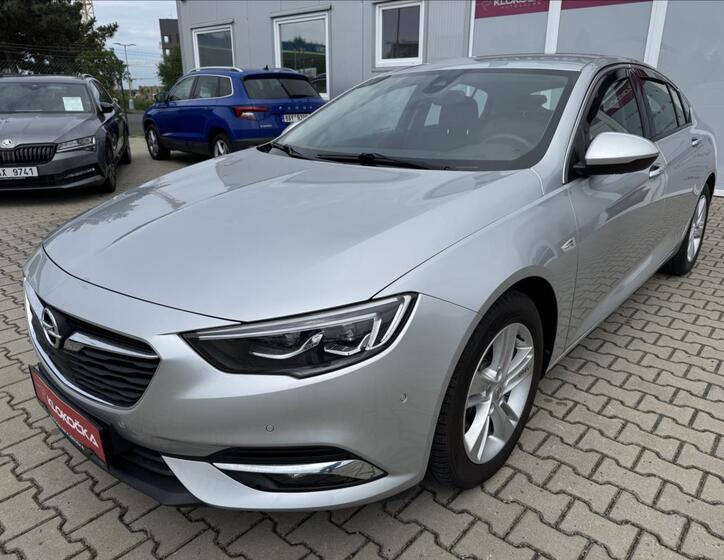 Opel Insignia 1