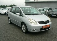 Toyota Corolla Verso 2