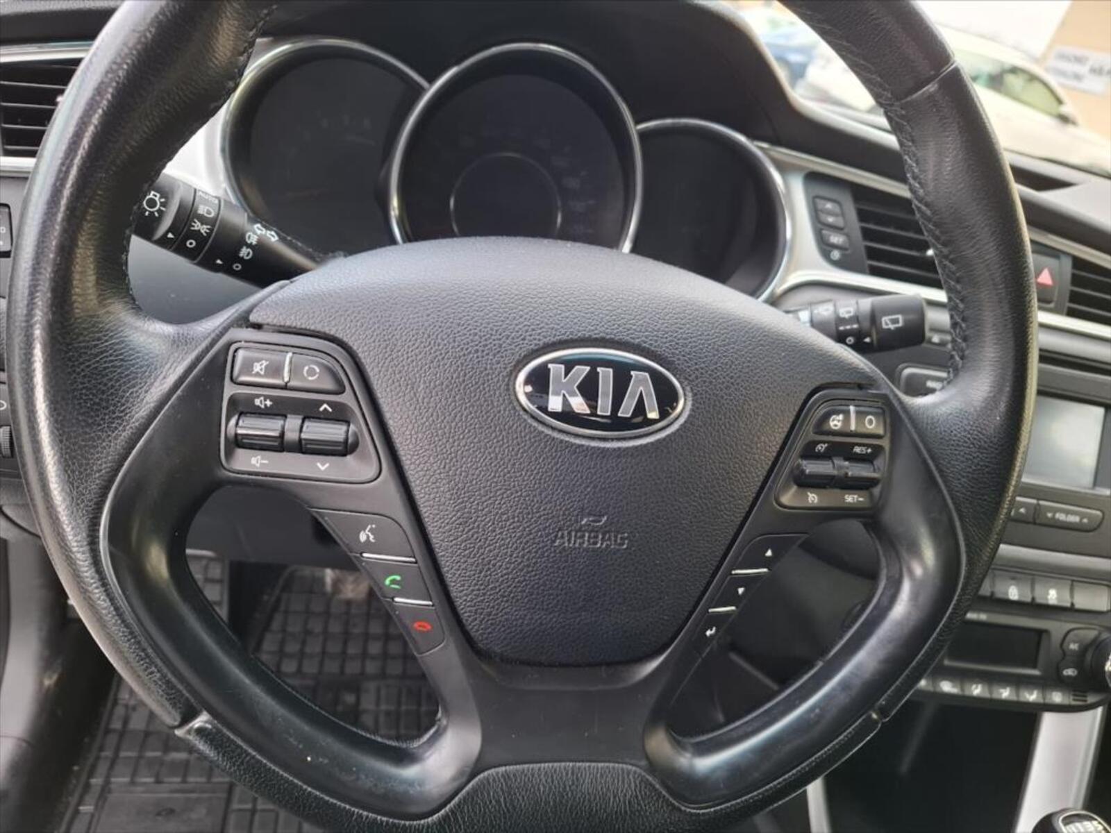KIA Ceed 14