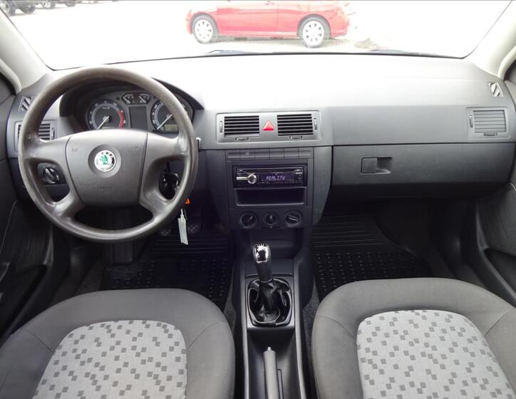 Škoda Fabia 32