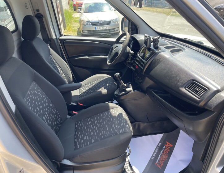 Opel Combo 15