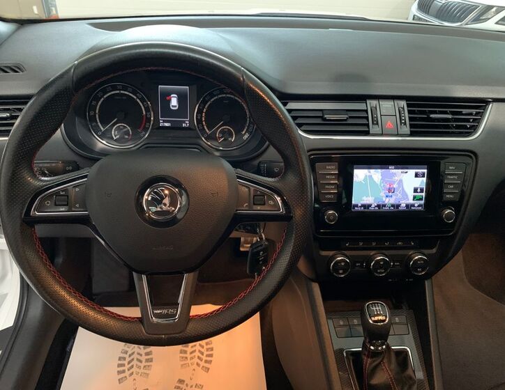 Škoda Octavia 12