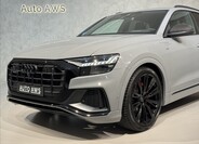 Audi Q8 4