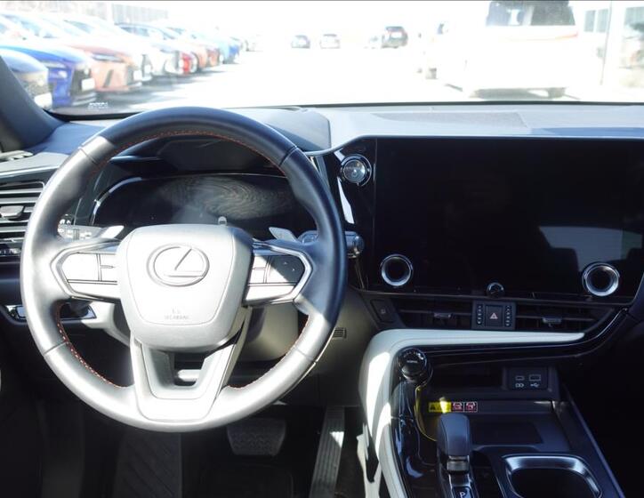 Lexus NX 350h 9