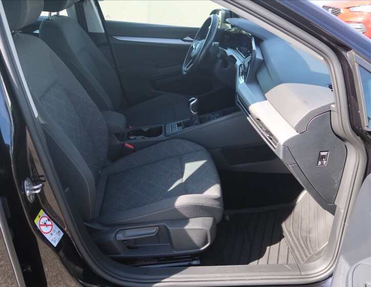 Volkswagen Golf 14