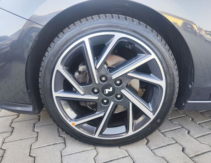 Hyundai i30 32