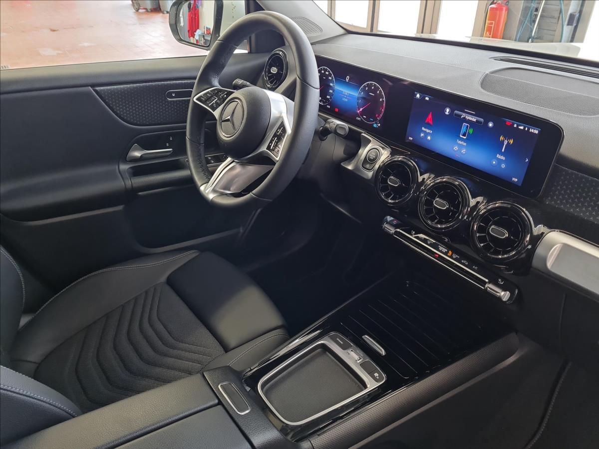 Mercedes-Benz GLB