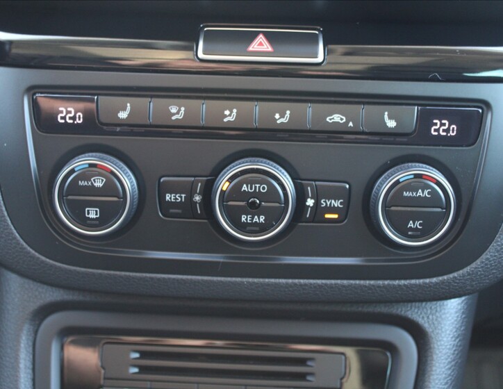 Volkswagen Sharan 17