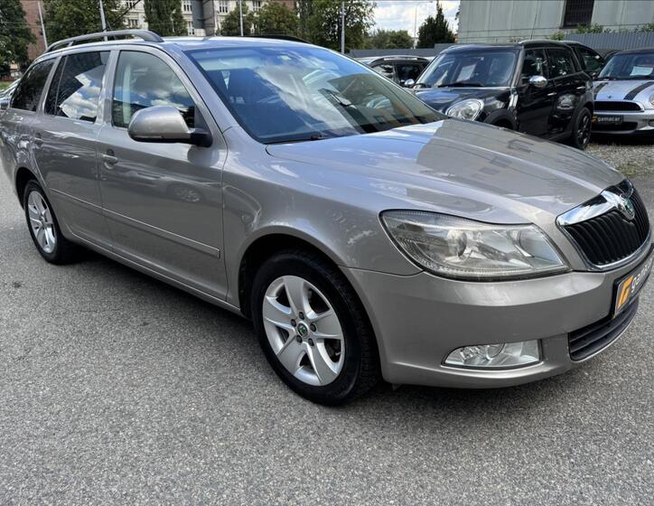 Škoda Octavia 16