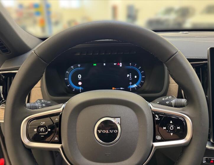 Volvo XC90 8