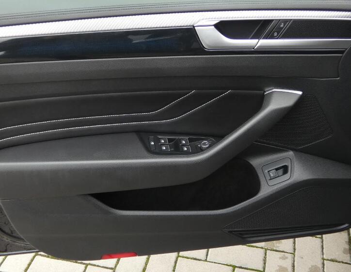Volkswagen Arteon 8