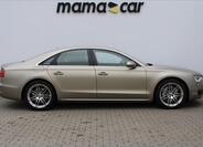 Audi A8 8