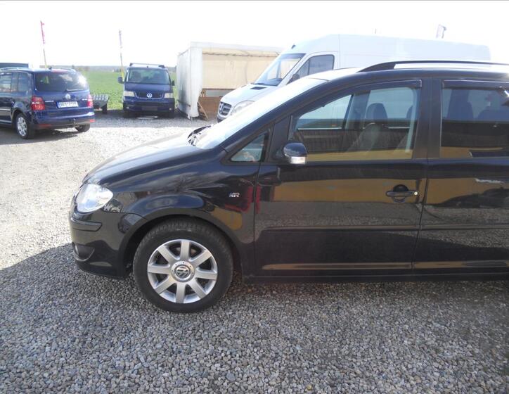 Volkswagen Touran 10