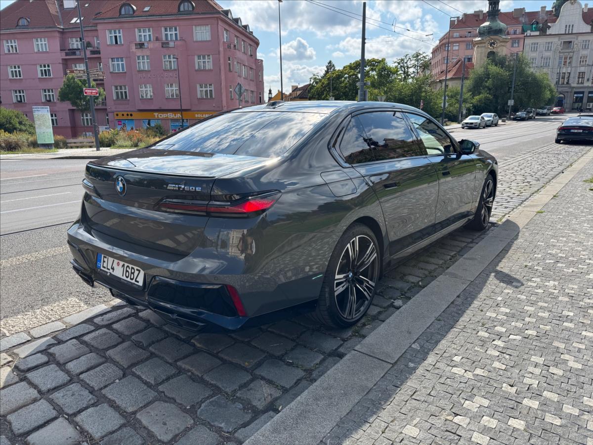 BMW Řada 7