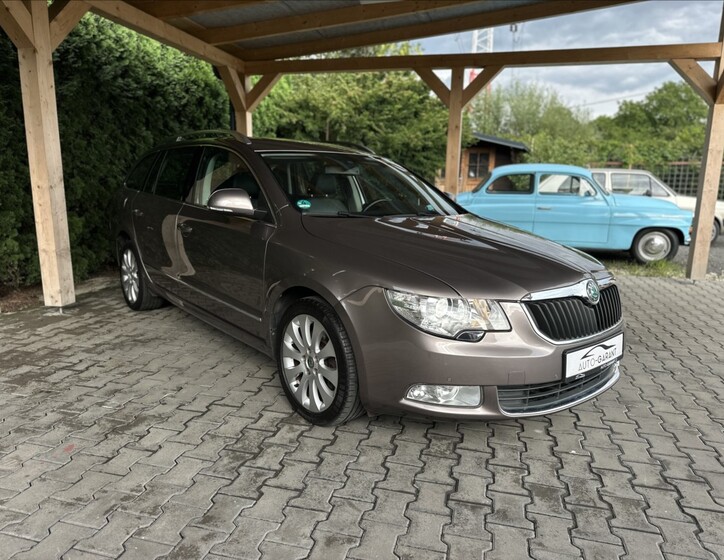 Škoda Superb 2