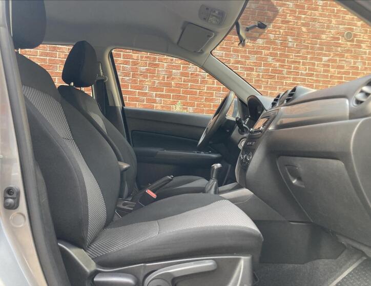 Suzuki Vitara 9