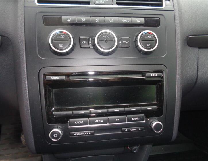 Volkswagen Touran 9